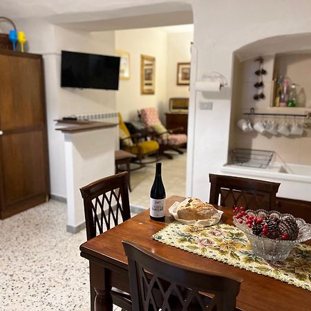 Apartmán I Due Gradoni Stone House Pacentro Exteriér fotografie